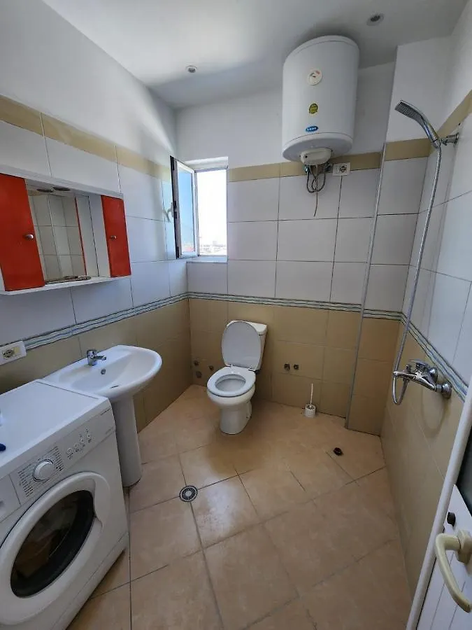 Tirana Class House
